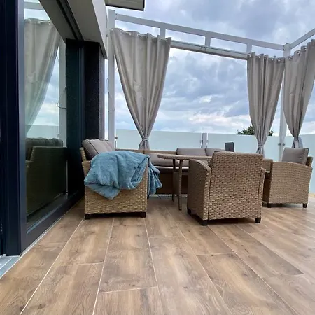 Bialy Domek Aleja Lipowa 73D Zwierzyniec Exterior foto